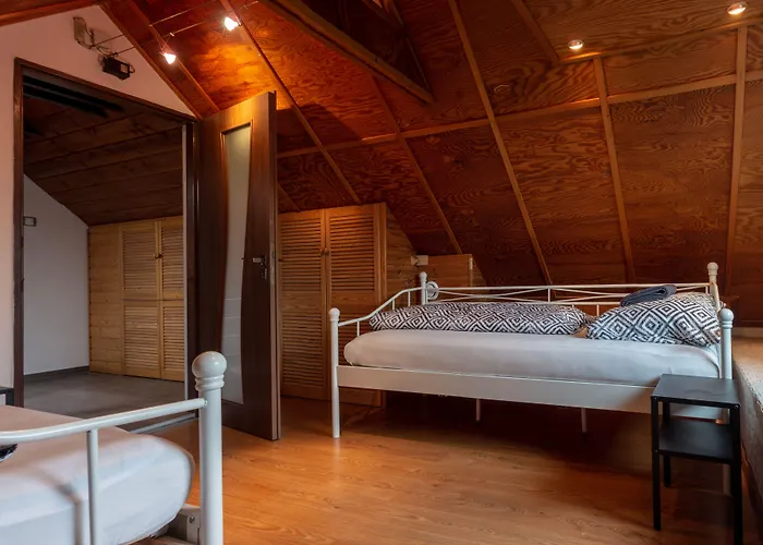 Moon Гостьовий будинок